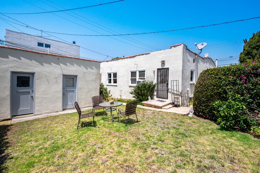 More Photos Of 1620 California Ave, Santa Monica Apartments For Sale