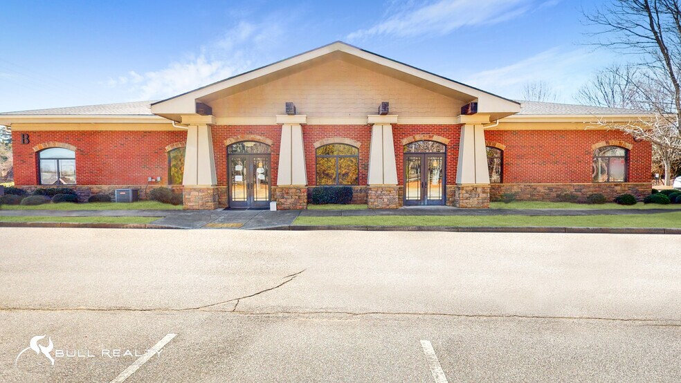 More Photos Of 3700 Ridge Rd, Buford Medical For Lease