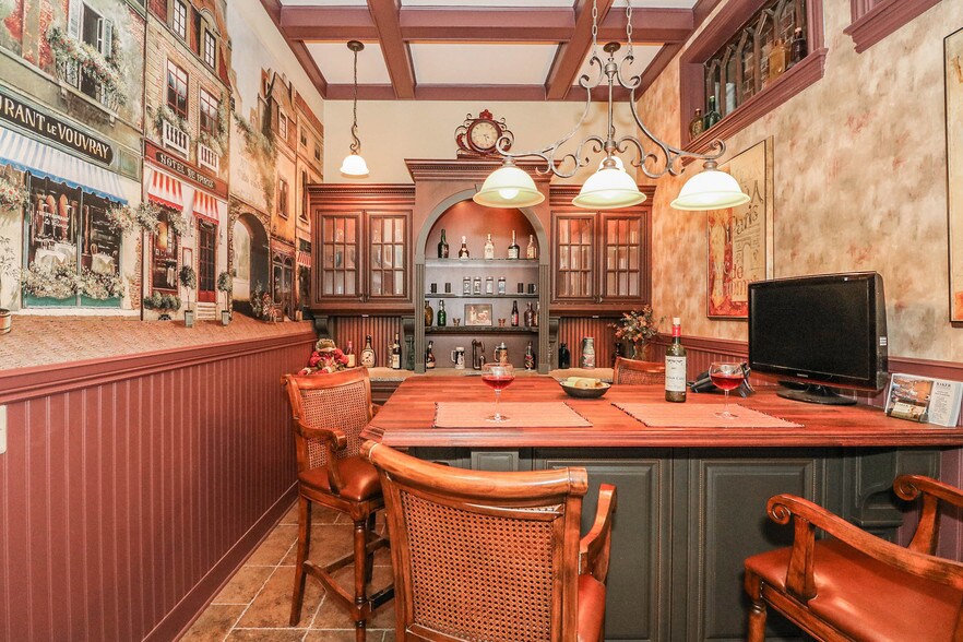 More Photos Of 240 US Highway 206, Flanders Restaurant For Lease