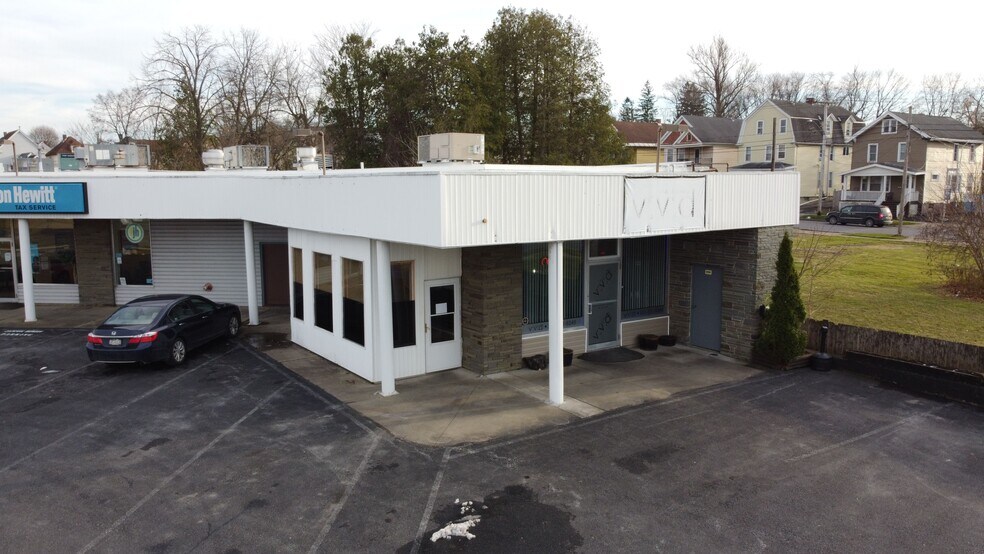 More Photos Of 1155 Mohawk St, Utica Storefront For Lease