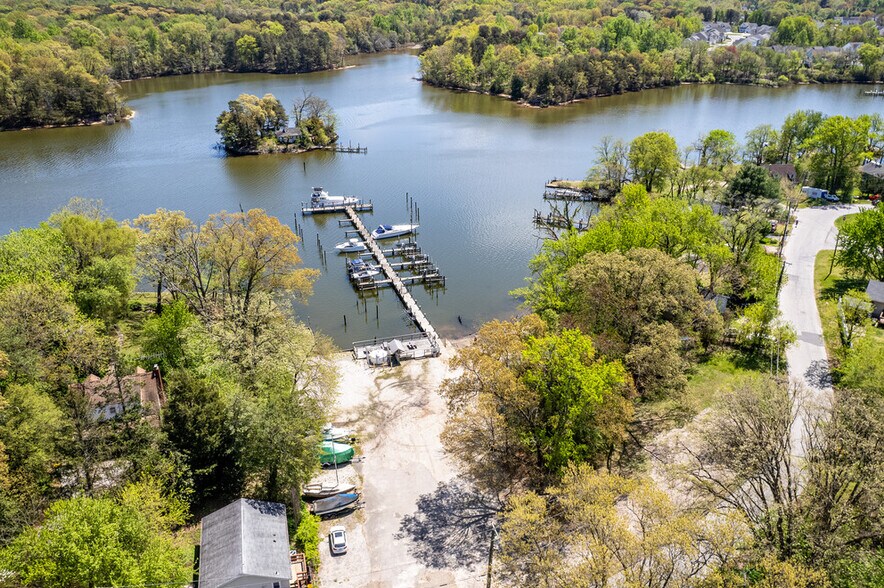 More Photos Of 7813 Leymar Rd, Glen Burnie Marina For Sale