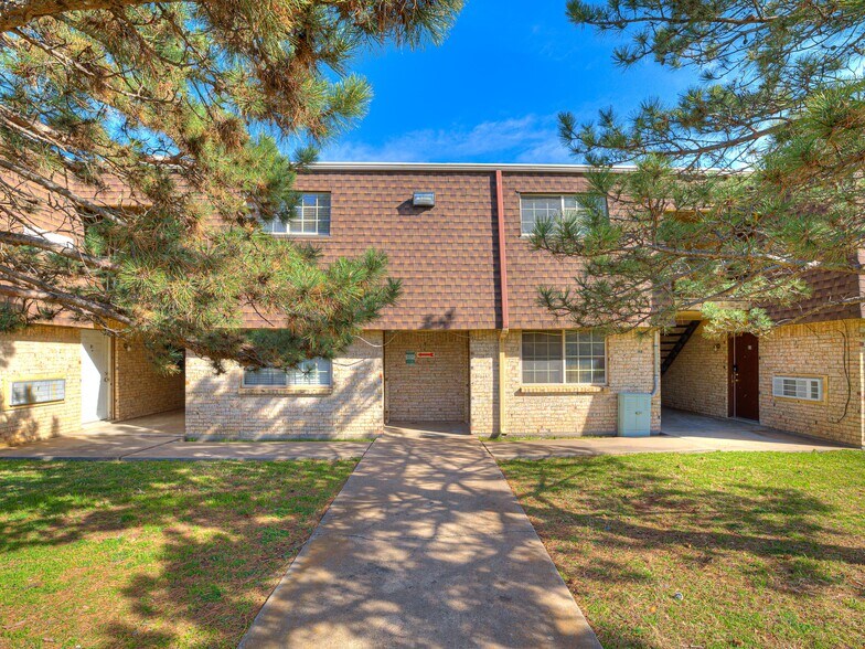 More Photos Of 6401 NW Oak Ave, Lawton Apartments For Sale