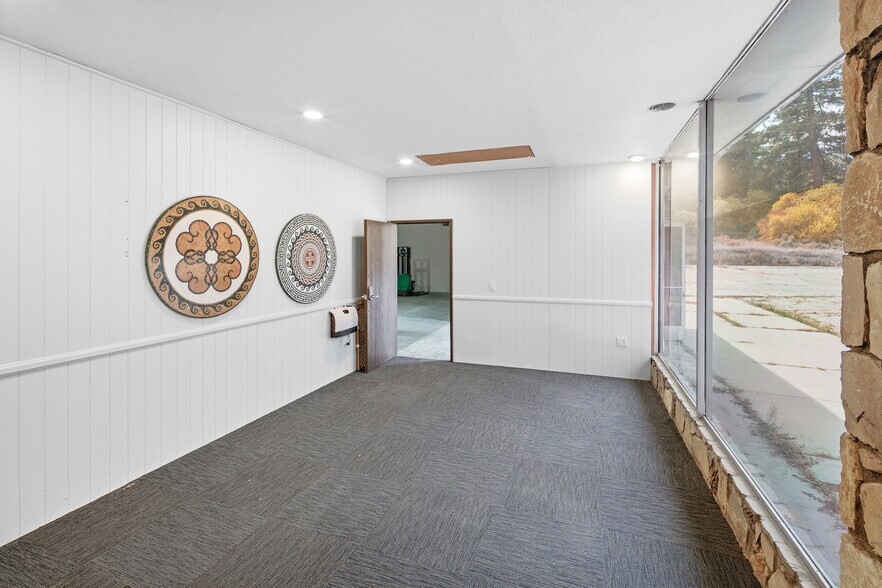 More Photos Of 735 Stocker Rd, Big Bear Lake Storefront Retail Office For Sale