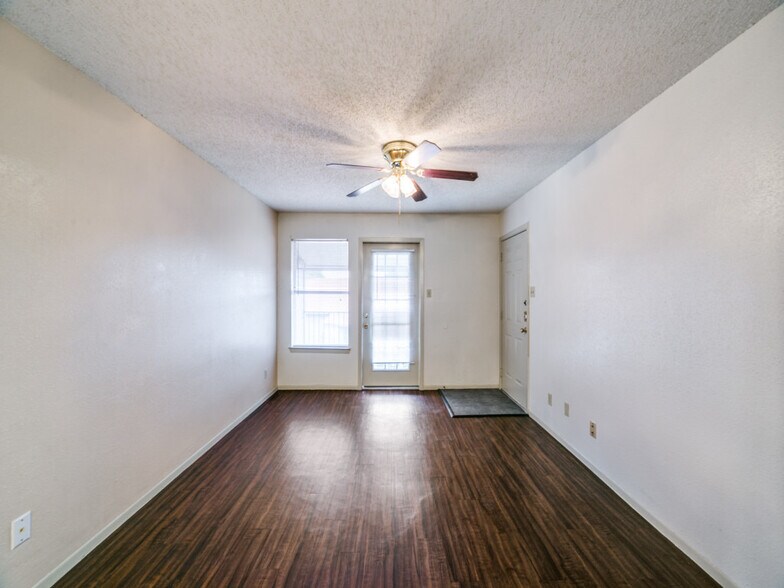 More Photos Of 7737 Skolout St, San Antonio Apartments For Sale