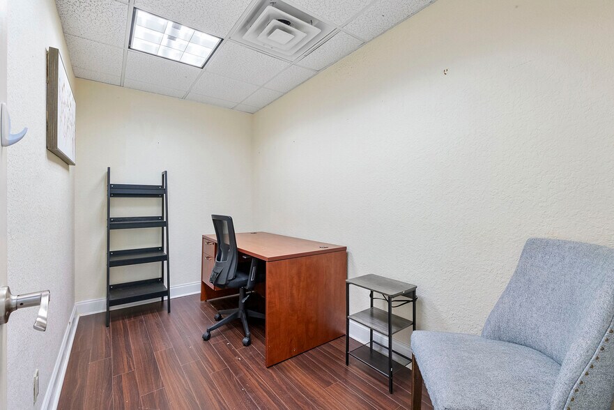More Photos Of 1730 E Commercial Blvd, Fort Lauderdale Medical For Sale
