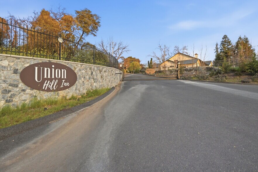 More Photos Of 21645 Parrotts Ferry Rd, Sonora Specialty For Sale