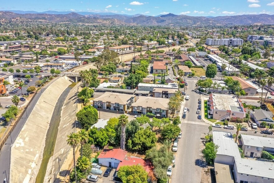 More Photos Of 411 Waverly Pl, Escondido Apartments For Sale