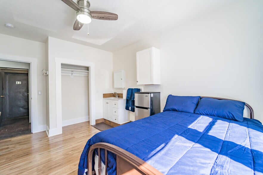 More Photos Of 1468 1st Ave, San Diego Apartments For Sale