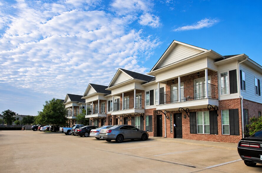 Primary Photo Of 701 Luther St W, College Station Apartments For Sale