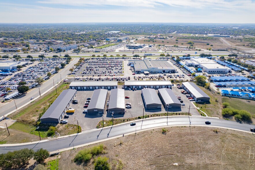 More Photos Of 2203 Cascade Pky, San Antonio Unknown For Lease