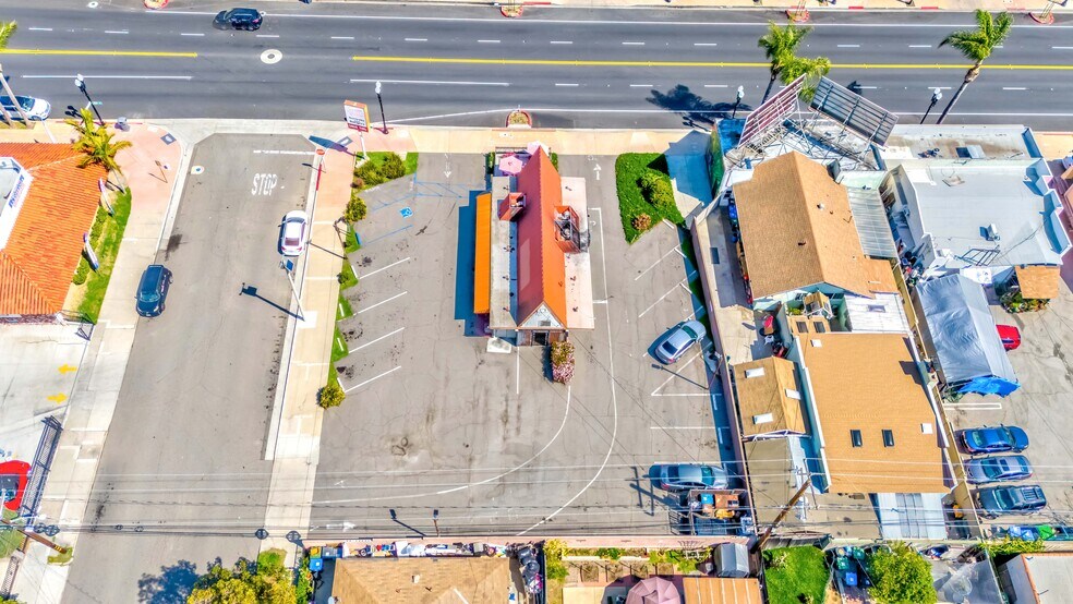 More Photos Of 806 S Main St, Santa Ana Fast Food For Sale