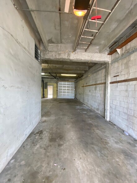 More Photos Of 2126 Collins Ct, Hollywood Refrigeration Cold Storage For Lease