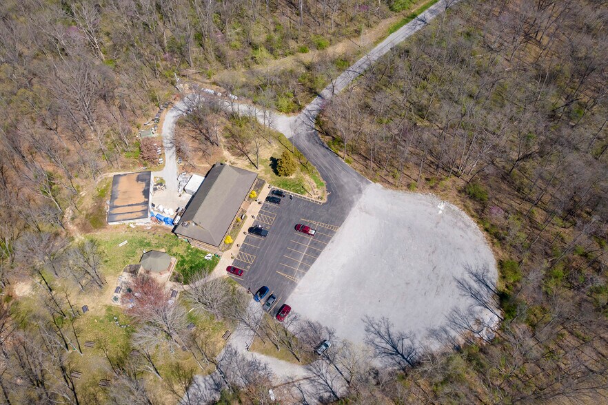 More Photos Of 14391 IL-37, Whittington Winery Vineyard For Sale