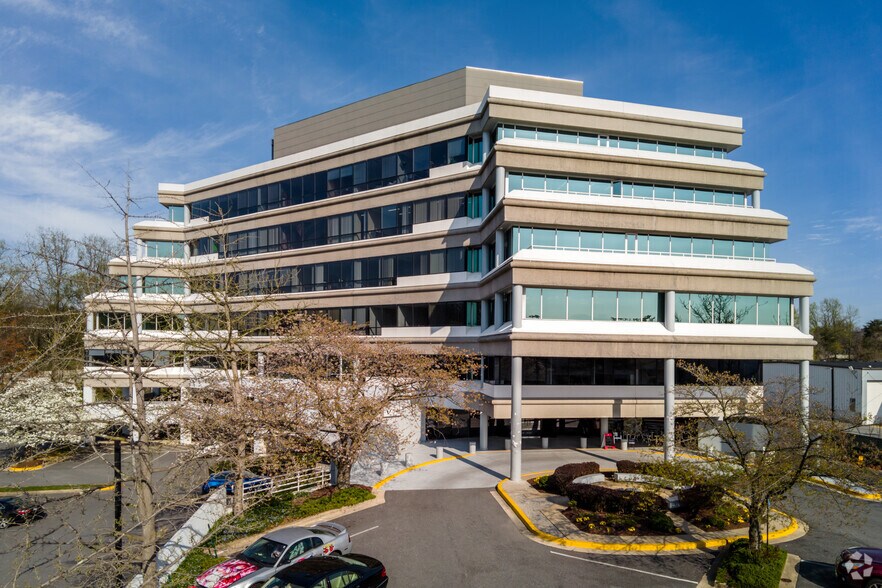 More Photos Of 10411 Motor City Dr, Bethesda Office For Lease