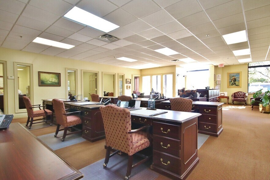 More Photos Of 5020 Route 9W, Newburgh Office For Lease