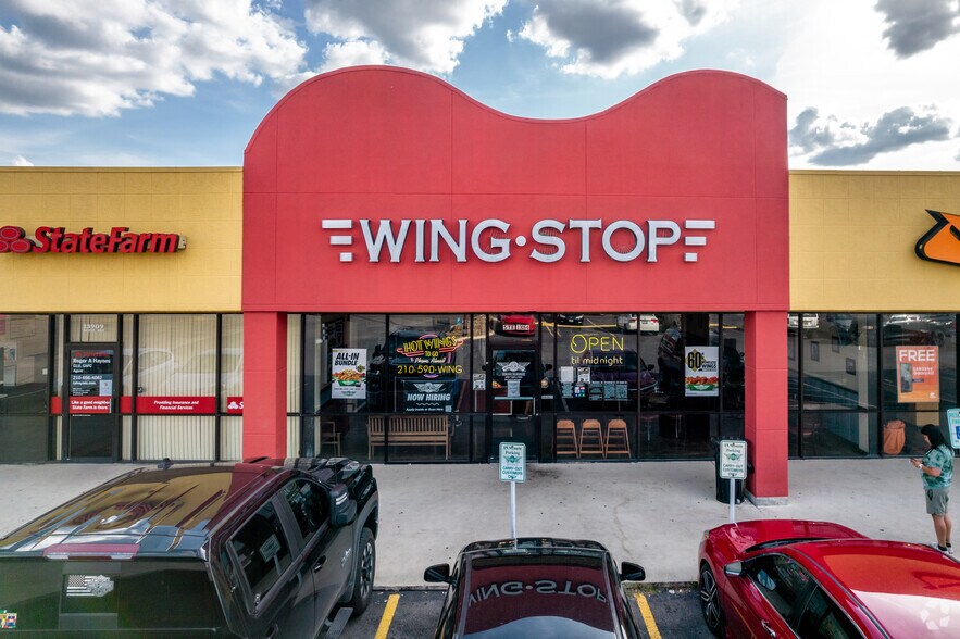 More Photos Of 13909 Nacogdoches Rd, San Antonio Unknown For Lease