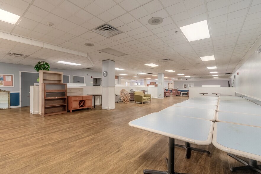 More Photos Of 1050 Ocean Shore Blvd, Ormond Beach Apartments For Sale