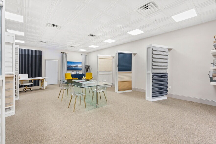 More Photos Of 585 Commonwealth Blvd, Port Orange Manufacturing For Sale