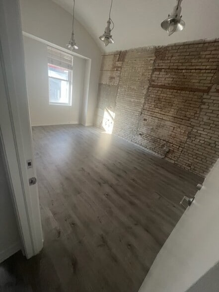 More Photos Of 120 S Dixie Hwy, West Palm Beach Storefront Retail Office For Lease
