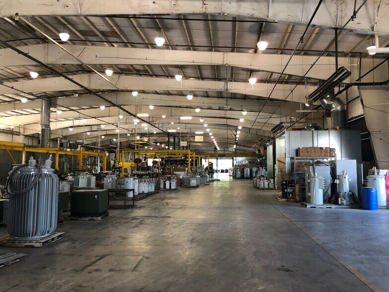 More Photos Of 896 Bowling Green Rd, Lexington Manufacturing For Lease