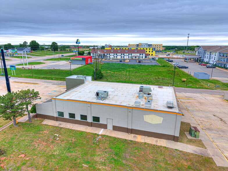More Photos Of 4903 N Harrison St, Shawnee Restaurant For Sale