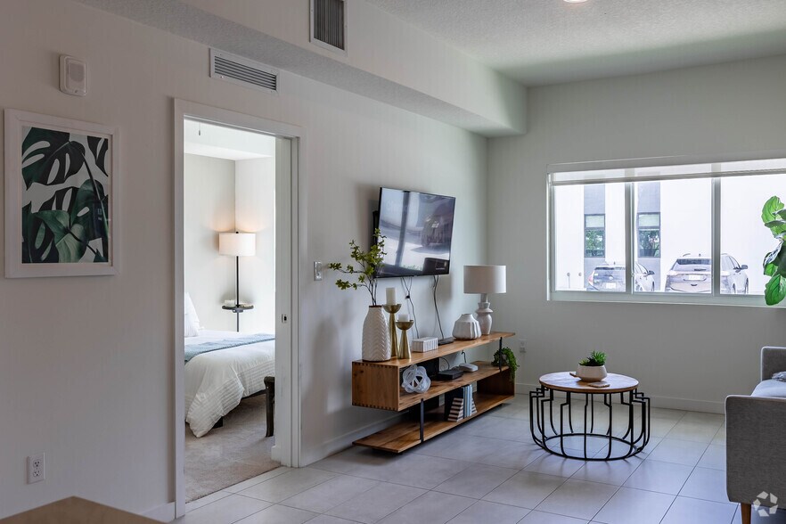 More Photos Of 1601 N Dixie Hwy, Lake Worth Apartments For Lease