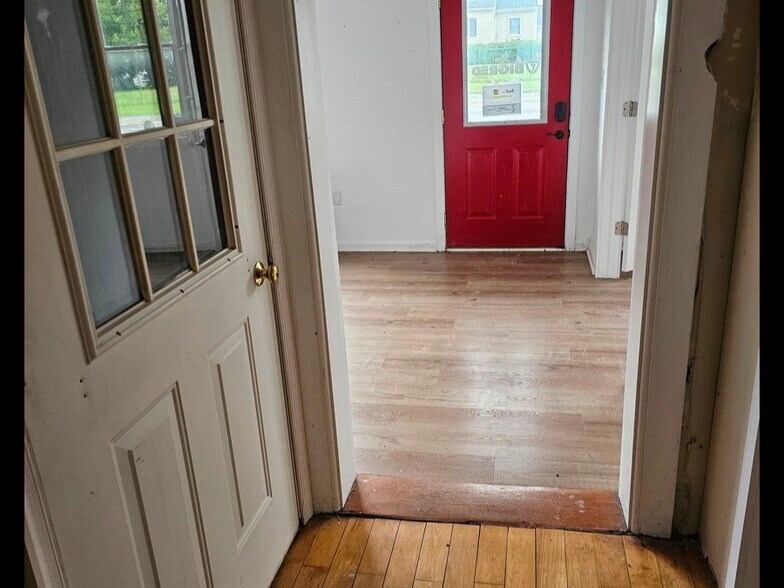 More Photos Of 210 Broad St, Saint Georges Flex For Lease