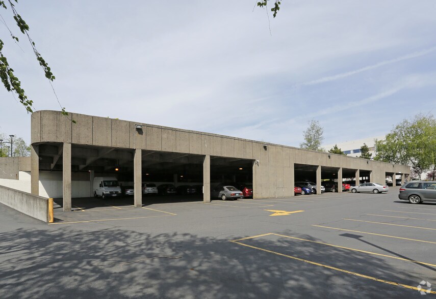More Photos Of 3325 N Interstate Ave, Portland Office For Sale