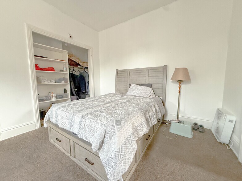 More Photos Of 257 Washington St NW, Warren Multifamily For Sale