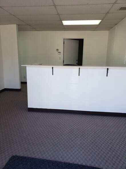 More Photos Of 3610 29th St NE, Calgary Warehouse For Sale