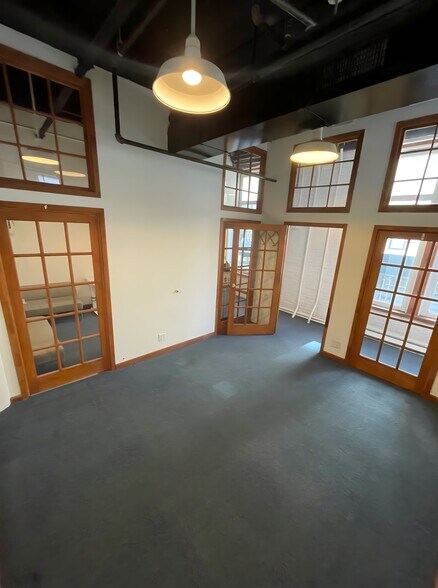 More Photos Of 217 Water St, New York Office For Lease