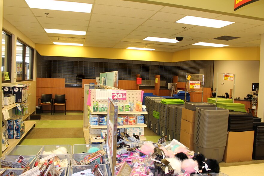 More Photos Of 301 Northwest Byp, Great Falls Freestanding For Lease