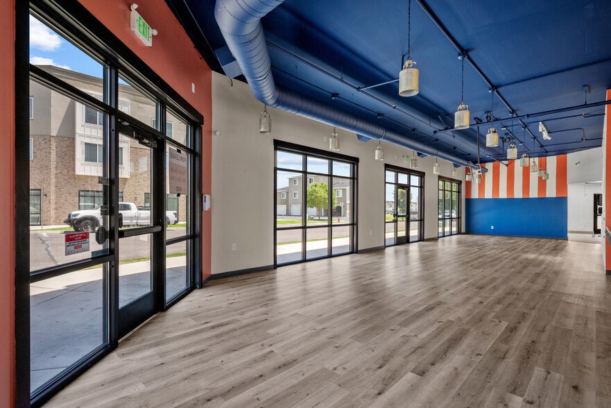 More Photos Of 739 E 550 S, American Fork Restaurant For Lease