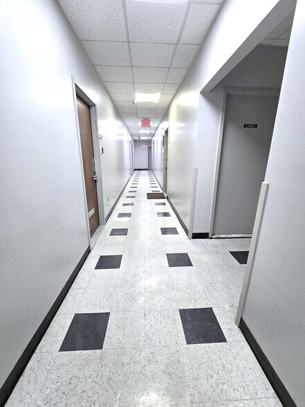 More Photos Of 35-01 30th Ave, Astoria Medical For Lease