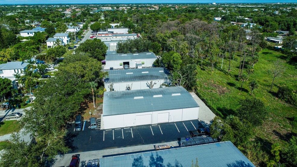 More Photos Of 3209 Van Buren Ave, Naples Manufacturing For Sale