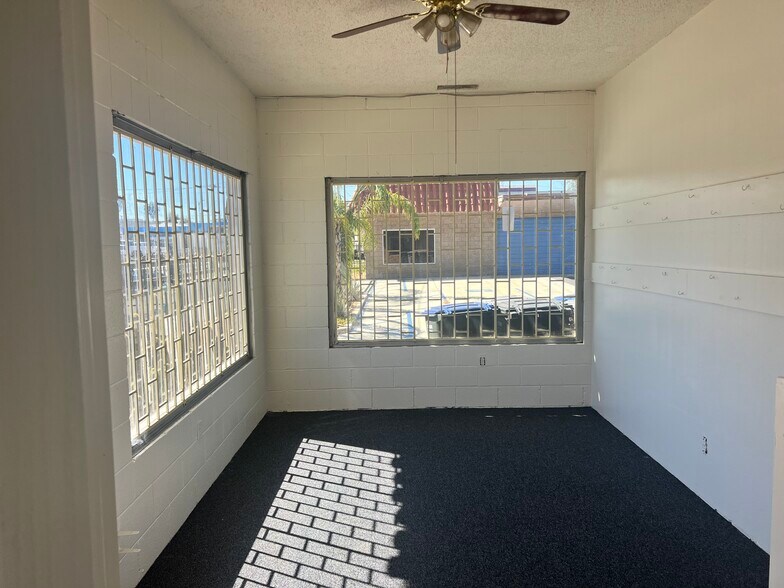 More Photos Of 147 N Gilbert St, Hemet Flex For Sale