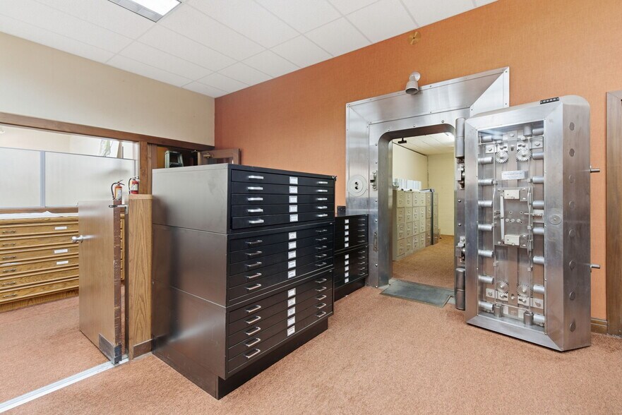 More Photos Of 1025 Central Ave, Tracy Medical For Sale