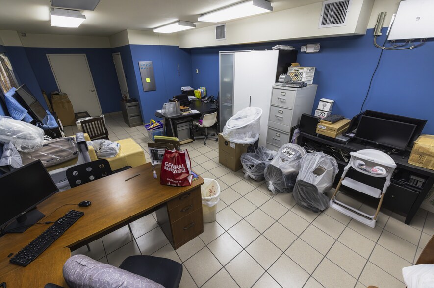 More Photos Of 2005 NW 110th Ave, Miami Warehouse For Lease