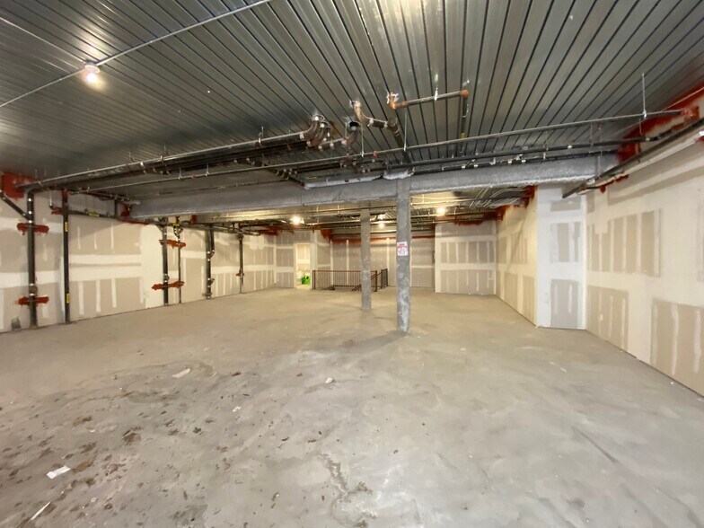 More Photos Of 98 Tompkins Ave, Brooklyn Apartments For Lease