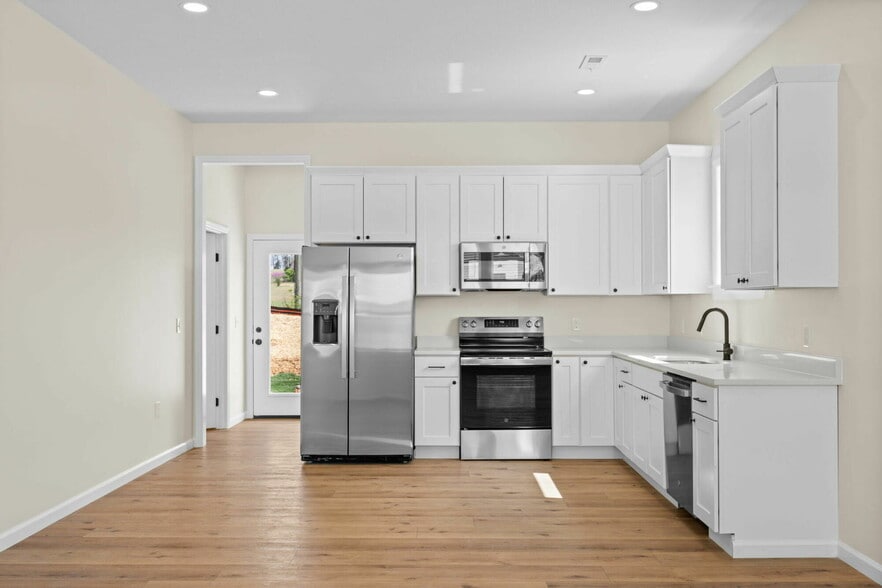 More Photos Of 1763 Strawberry Meadows Way, Knoxville Apartments For Sale