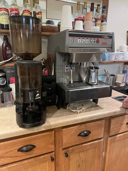 More Photos Of 136 Park Street, Butte General Retail For Sale