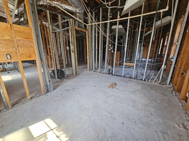 More Photos Of 3939 Houma Blvd, Metairie Medical For Sale