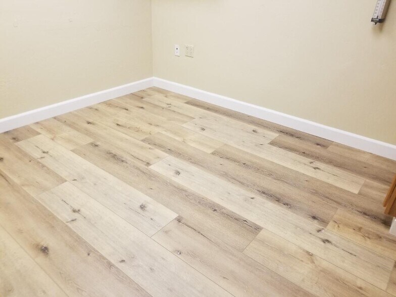 More Photos Of 3927 Waring Rd, Oceanside Medical For Lease