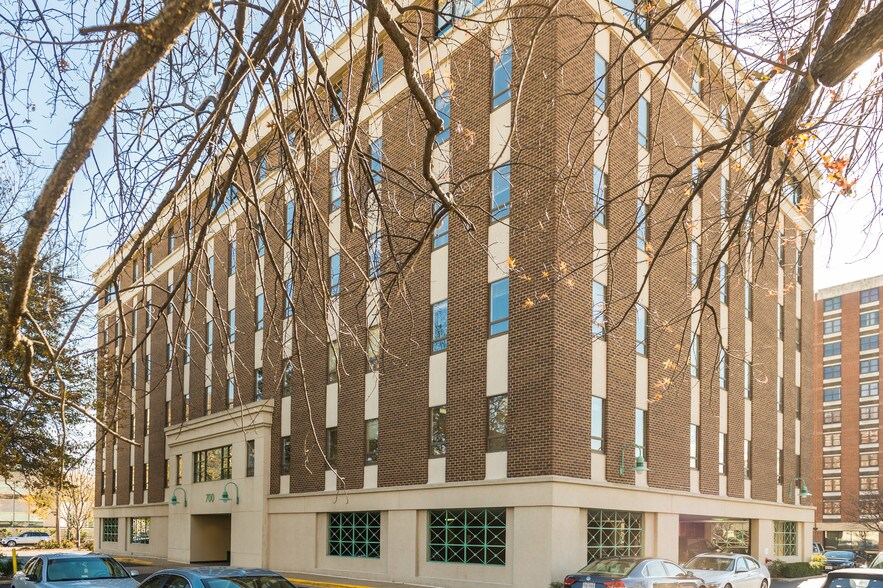 More Photos Of 700 N Fairfax St, Alexandria Office For Lease