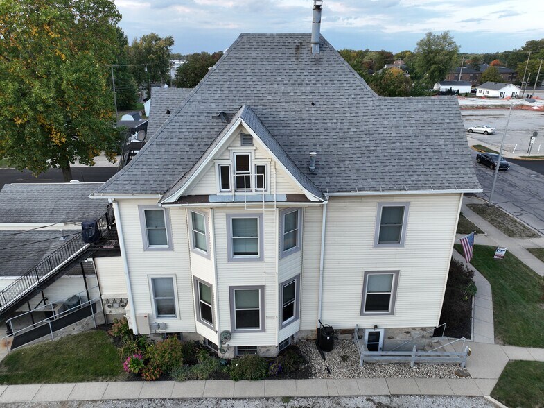 More Photos Of 226 N Illinois, Monticello Office Residential For Sale