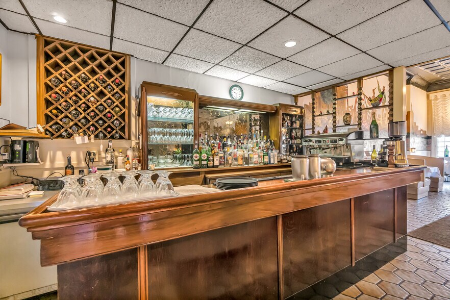 More Photos Of 50-52 E Main St, Torrington Restaurant For Lease