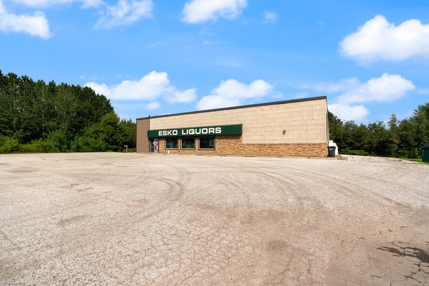 More Photos Of 54 Thomson Rd, Esko General Retail For Sale