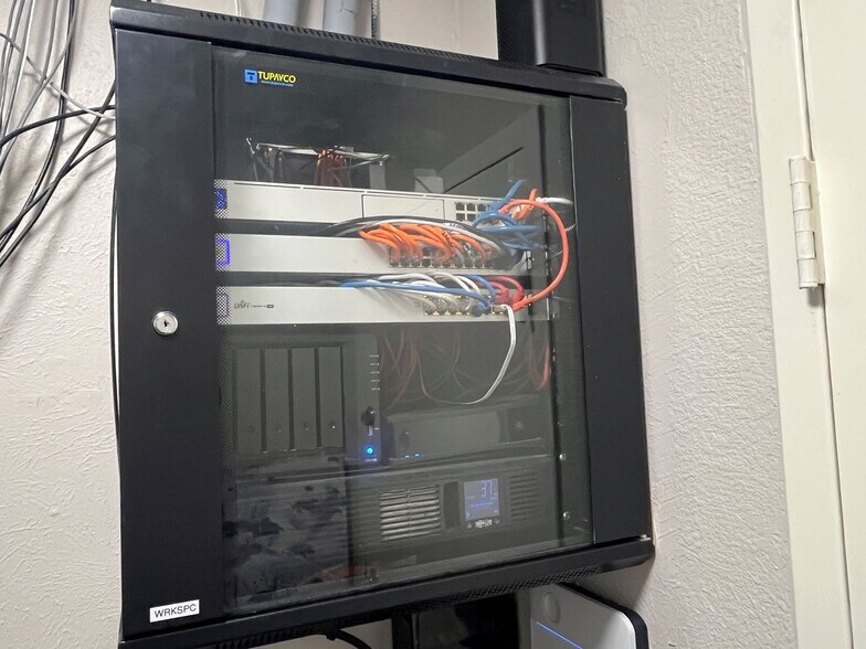 More Photos Of 615 W Harwood Rd, Hurst Medical For Sale