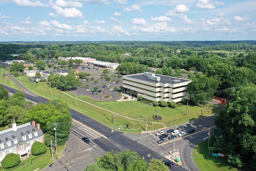 More Photos Of 1717 Newtown Langhorne Rd, Langhorne Office For Lease