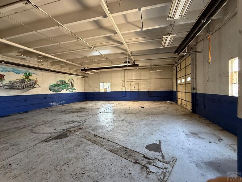More Photos Of 600 E 11th St, Pueblo Auto Repair For Sale